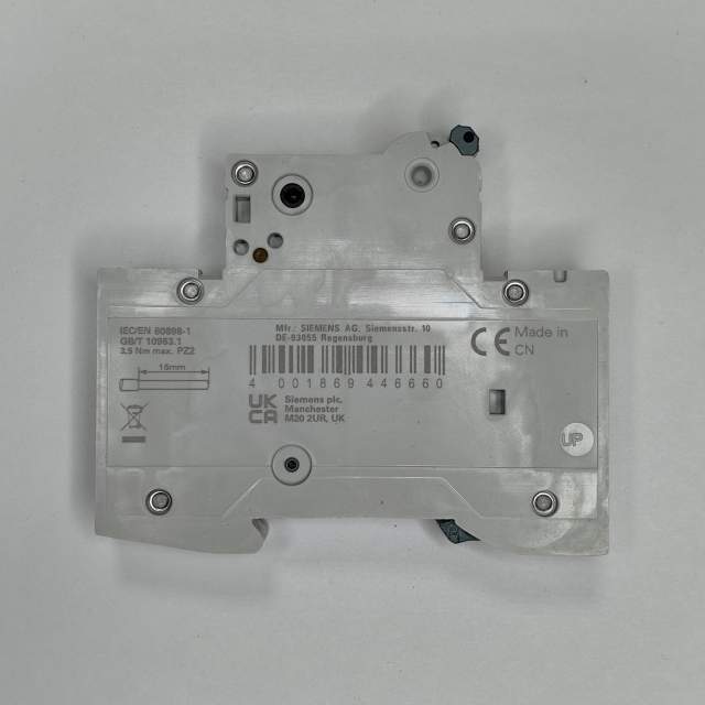 АВТОМАТИЧЕСКИЙ ВЫКЛЮЧАТЕЛЬ Iоткл.ном.=10КА 1-ПОЛЮСНЫЙ Iном=15А ТИП ЗАЩИТНОЙ ХАР-КИ=C Uном=400В АС  Ш