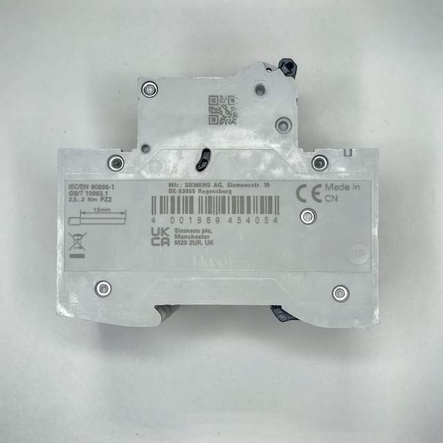 АВТОМАТИЧЕСКИЙ ВЫКЛЮЧАТЕЛЬ 400V 6KA, 4-ПОЛ., C, 32A