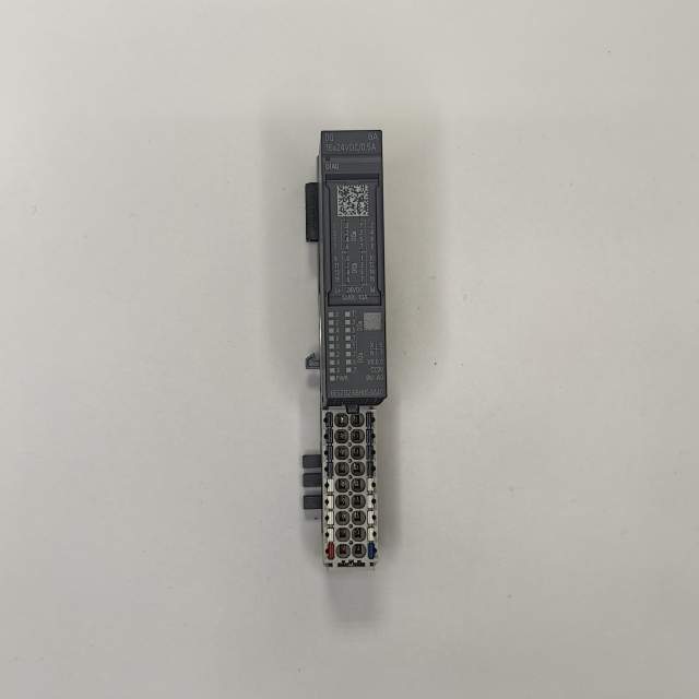 SIPLUS ET 200SP, модуль дискретных выходов DDQ 16x 24VDC/0.5A Basic, 16 дискретных выходов =24 В/0,5 А, упаковка - 1 шт., с базовыми функциями, для установки на базовый блок типа A0, цветовой код CC00, диагностика модуля