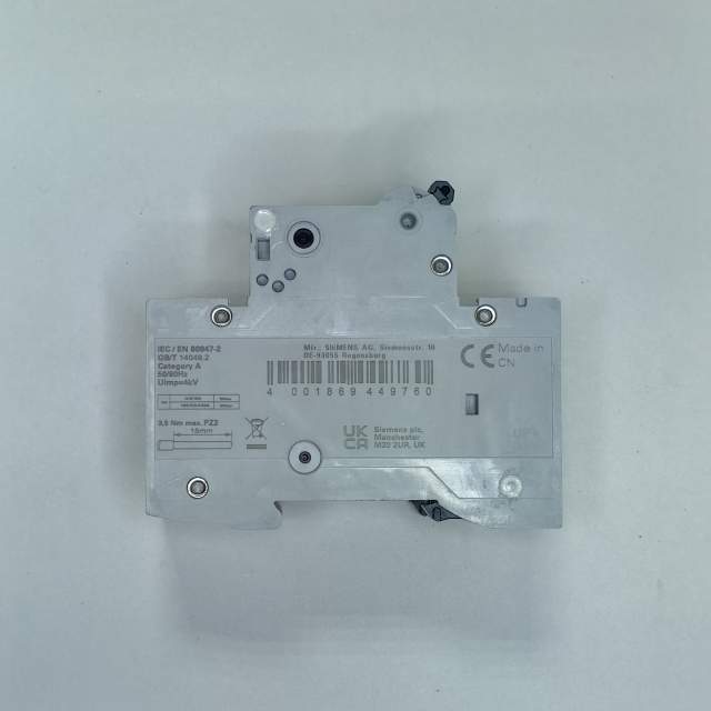 АВТОМАТИЧЕСКИЙ ВЫКЛЮЧАТЕЛЬ Iоткл.ном.=15КА 3-ПОЛЮСНЫЙ Iном=10А ТИП ЗАЩИТНОЙ ХАР-КИ=C Uном=400В АС  Ш