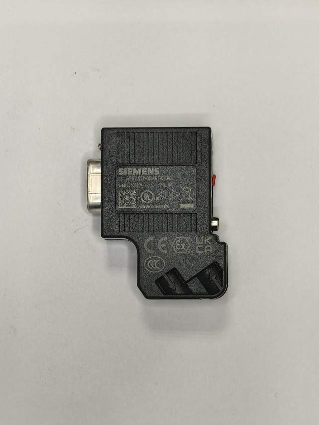 SIMATIC DP, шинный соединитель для PROFIBUS, до 12 Мбит/с, вывод кабеля под углом 35°, технолгоия подключения Fast Connect (методом прокола изоляции), без разъёма для подключения программатора, 15,8 X 54 X 39,5 мм (ШXВXГ)