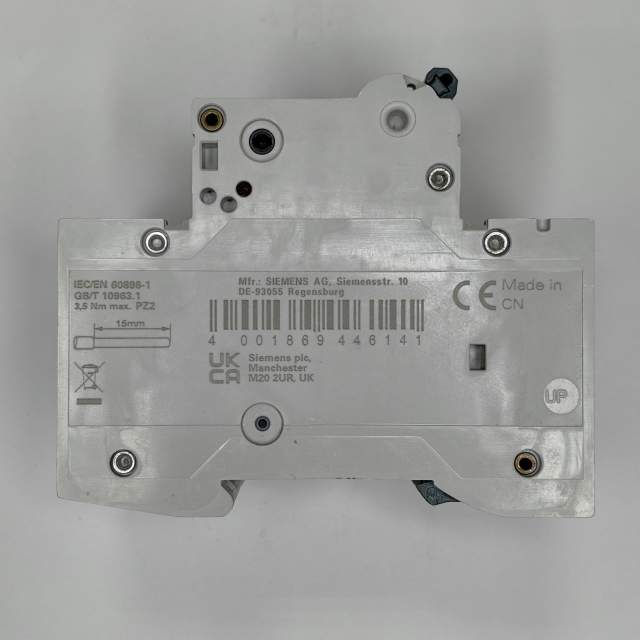 АВТОМАТИЧЕСКИЙ ВЫКЛЮЧАТЕЛЬ Iоткл.ном.=10КА 3-ПОЛЮСНЫЙ Iном=40А ТИП ЗАЩИТНОЙ ХАР-КИ=C Uном=400В АС  Ш